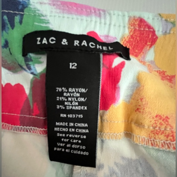 Zac & Rachel Bright Stretch and Easy to wear Skort - Picture 9 of 10